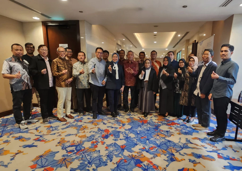 Integritas Pelaporan Keuangan Bank Tugas dan Tanggung Jawab Direksi Dewan Komisaris Komite Audit Dalam Proses Pelaporan Keuangan Implementasi POJK Nomor 15 Tahun 2024  Jakarta 12  13 Desember 2024
