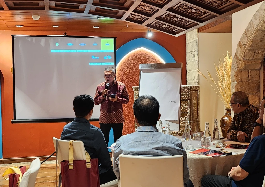 Gallery Integritas Pelaporan Keuangan Bank Tugas dan Tanggung Jawab Direksi, Dewan Komisaris, Komite Audit Dalam Proses Pelaporan Keuangan (Implementasi POJK Nomor 15 Tahun 2024) // (Jakarta, 12 - 13 Desember 2024) 3 ~blog/2025/1/7/whatsapp_image_2025_01_07_at_12_06_34_1