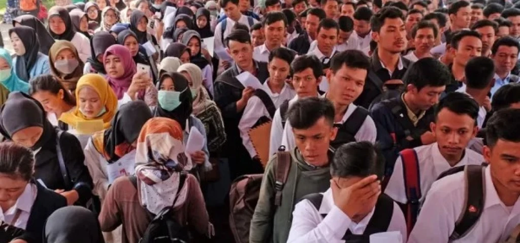 Survei BI: Masyarakat Pesimistis terhadap Ketersediaan Lapangan Kerja di Mei 2025